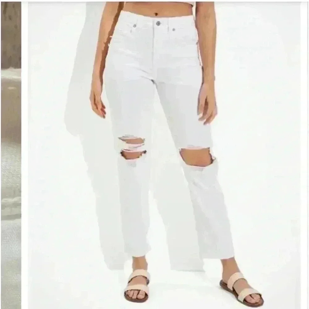 American Eagle size 12 white distressed high rise mom jeans. Straight leg.
